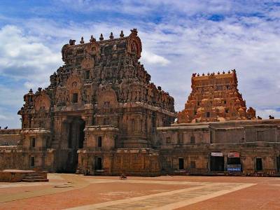 brihadishvara view